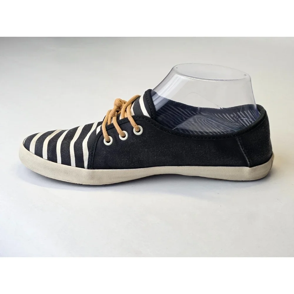 Vans Off The Wall Women's Sneakers Size‎ 7.5 Black White Lace Up Shoes Moccasin